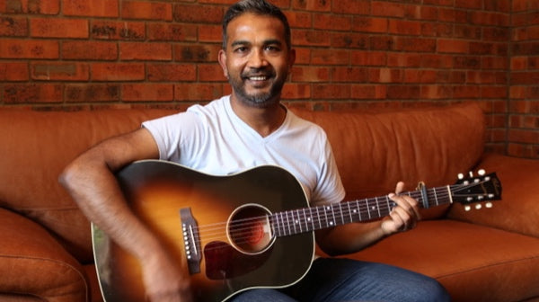 Gibson J-45 True Vintage