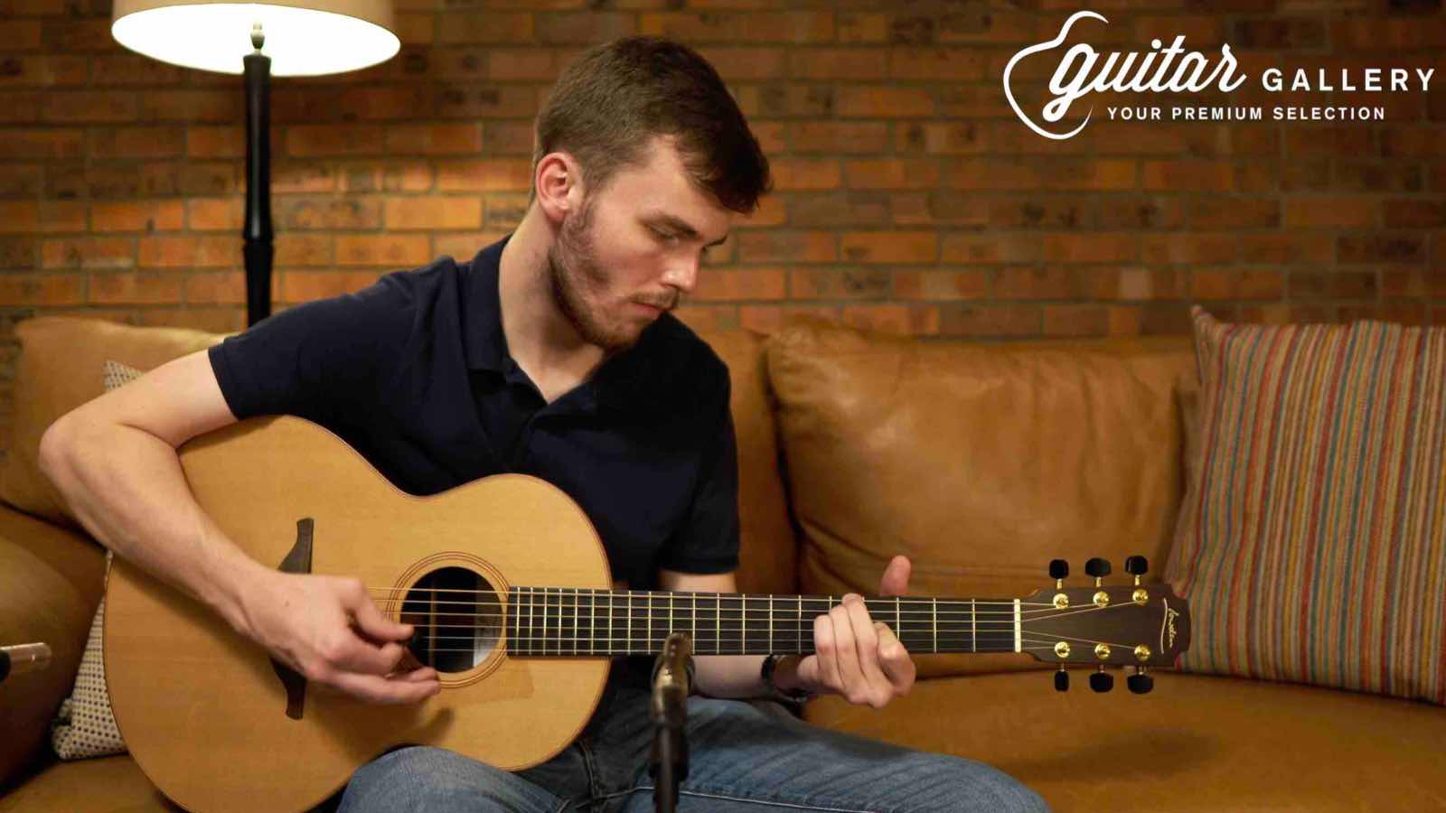Lowden S-25