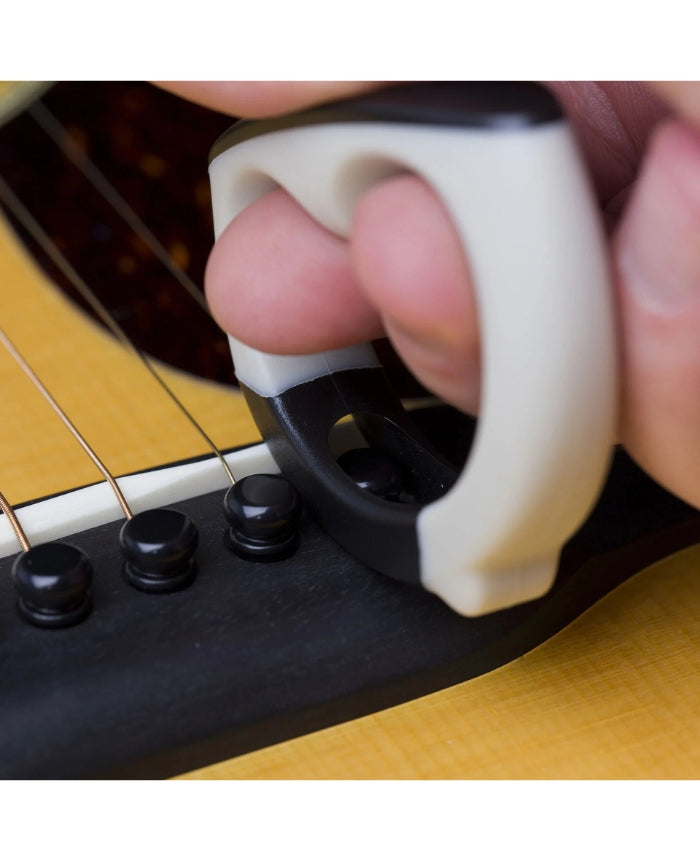 Martin Accessories Bridge Pin Puller - Grey/Black