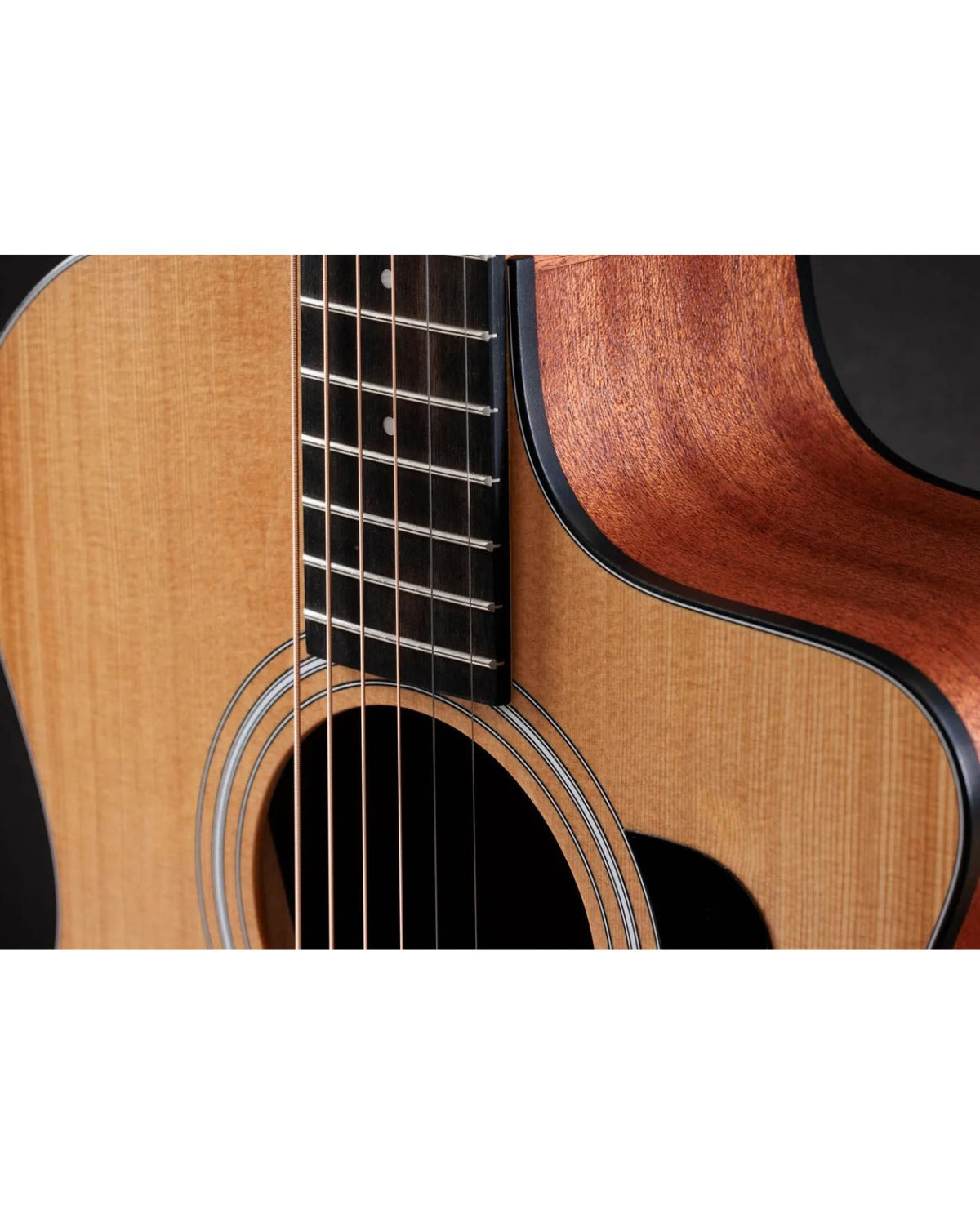 TAYLOR Acoustic Guitar Cutaway Sapele B/S W Es-T