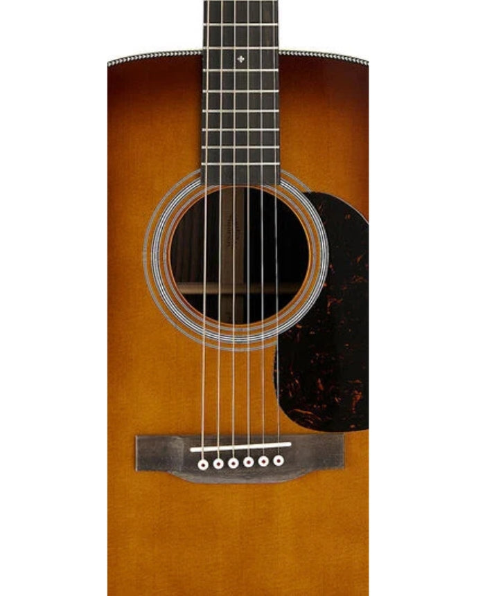 Martin HD-28 Ambertone (2025)