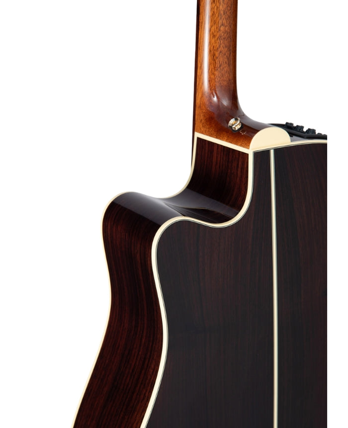 Takamine P5DC