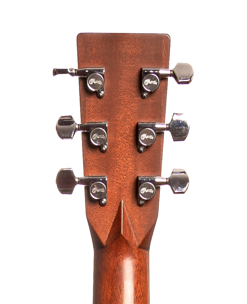 Martin OMC-28E (Pre-Owned)