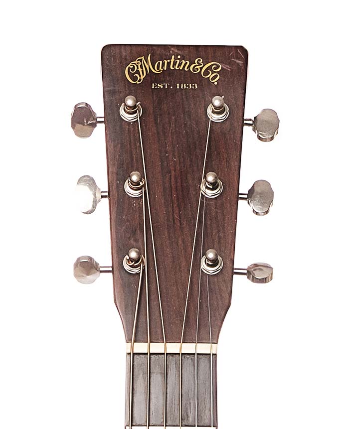 Martin D-28 (2001)